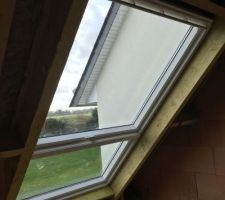 Velux 134x140 + fixe 90, avant isolation.