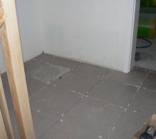 J 286 Le pallier est carrelé