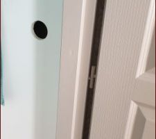 Travaux dans le placard du palier.