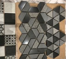 La mosaïque de la douche italienne de mon fils