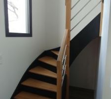 Escalier bois et noir