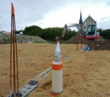 Le "petit" conducteur de travaux est enfin sorti de ses tuyaux après une visite approfondie de l'ensemble des évacuations. TOP !