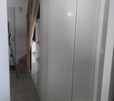 Rangements sous escalier sur mesure