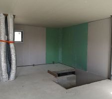 Salle de bains 1er étage et trémie