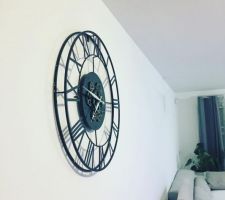 Nous avons enfin choisi notre horloge à rouage tournant ?