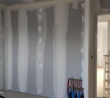 Chambre 2 - placard