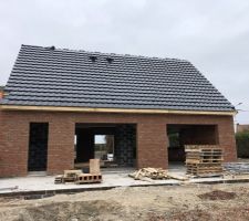 Couverture en cours Tuile terre cuite Jura Nova Anthracite