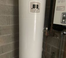 Chaudière et ballon d?eau chaude installés