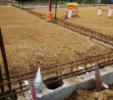 Vérifications des derniers préparatifs avant la dalle par notre conducteur de travaux