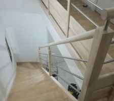 Ponçage escalier pour vitrification