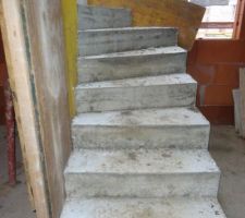 18/02/2020 d&eacute;coffrage de l'escalier