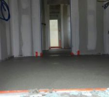 Coulage dalle béton teinté dans la masse