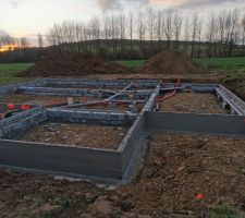 &Eacute;l&eacute;vation des murs de soubassement le 4 f&eacute;vrier 2020