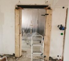Ouverture : 
Béton coulé, pose du HEA