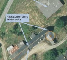 Le lieu avec les deux bâtiments les plus importants