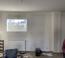Peinture et début du parquet à l?étage