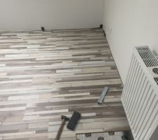 Peinture et début du parquet à l?étage