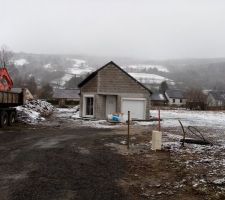Les vrd sont faites et le tout de la maison est empierré