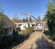 D&eacute;ploiement du bras de 31 m du mixo pompe