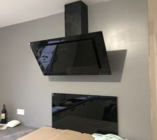 La hotte est installée