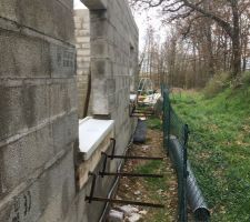 Et voil&agrave; le travail , les appuis sont de niveau , et s&egrave;che tranquillement !!!