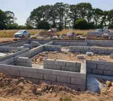 Les fondations d&eacute;butent