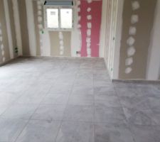 Notre carrelage est posé ;)