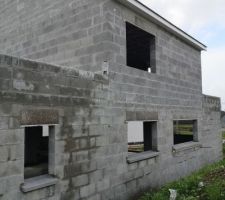 Appuis de fenêtre rez-de-chaussée arrière