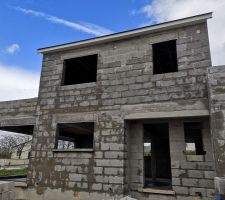 Appuis de fenêtre rez-de-chaussée