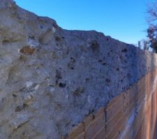 Chainage avec béton non vibré et décoffrage le lendemain du coulage.
