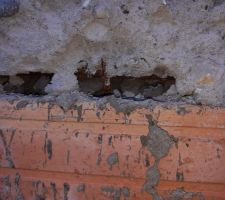 Chainage avec béton non vibré et décoffrage le lendemain du coulage.