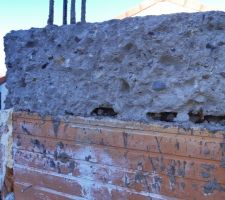 Chainage avec béton non vibré et décoffrage le lendemain du coulage.