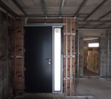 Début de la pose de l'isolation