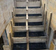 Semaine 9
Préparation pour couler escalier Garage vers RDC