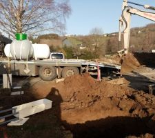 Livraison et installation de la cuve de gaz
