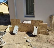 Fabrication coffrage pour futur escalier entrée maison