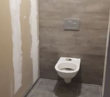 Carrelage WC + Habillage Coffrage WC