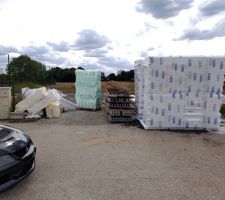 Arriv&eacute;e des mat&eacute;riaux du vide sanitaire