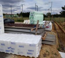 Arriv&eacute;e des mat&eacute;riaux du vide sanitaire