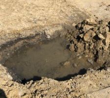 Le trou se remplit d?eau alors qu?il pleut pas d?o&ugrave; vient cette eau ???