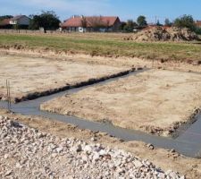 Coulage des fondations (incluant les fondations du futur second garage)