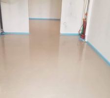 Coulage de la chape liquide anhydrite