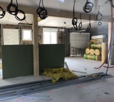 Le chantier a repris ! (isolation et placo)
Merci à mon voisin pour les photos !