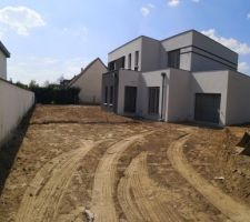 Nettoyage du terrain