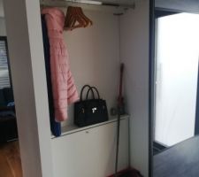 Porte placard d'entr&eacute;e