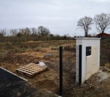 Pose de la cl&ocirc;ture