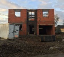 R&eacute;alisation des appuis fen&ecirc;tres pour r&eacute;ception des menuiseries