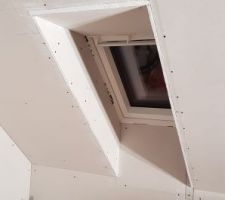 Finition du 1er contour de Velux