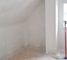 Début de la peinture - Sous couche et peinture finition blanche, application au pistolet