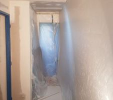 Mise en peinture de la trémie et du plafond suspendu